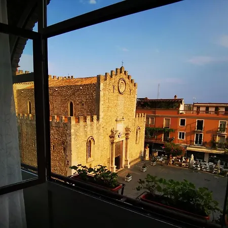 Casa Viola - Al Centro * تاورمينا